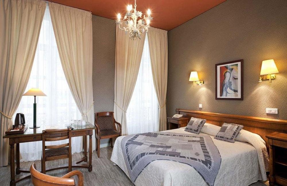 Hotel Du Palais Bourbon Párizs Kültér fotó